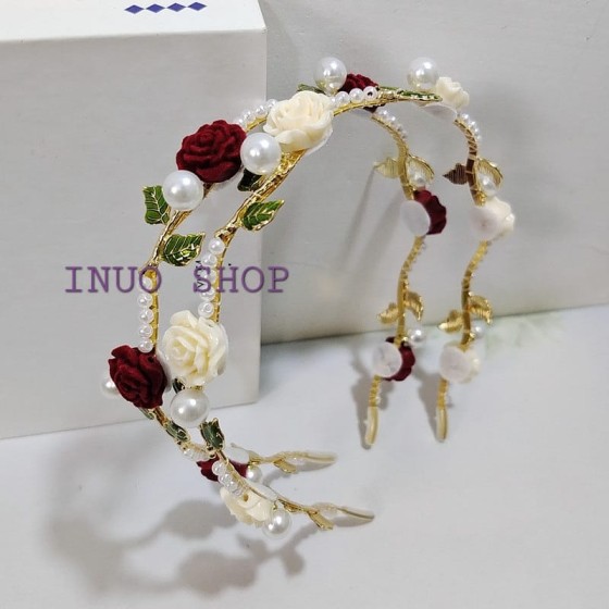 Arco de perlas y flores vintage